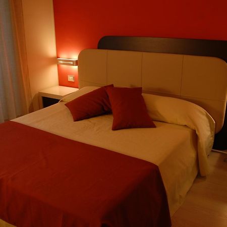 Palazzo Sciacca Bed & Breakfast Patti Bilik gambar