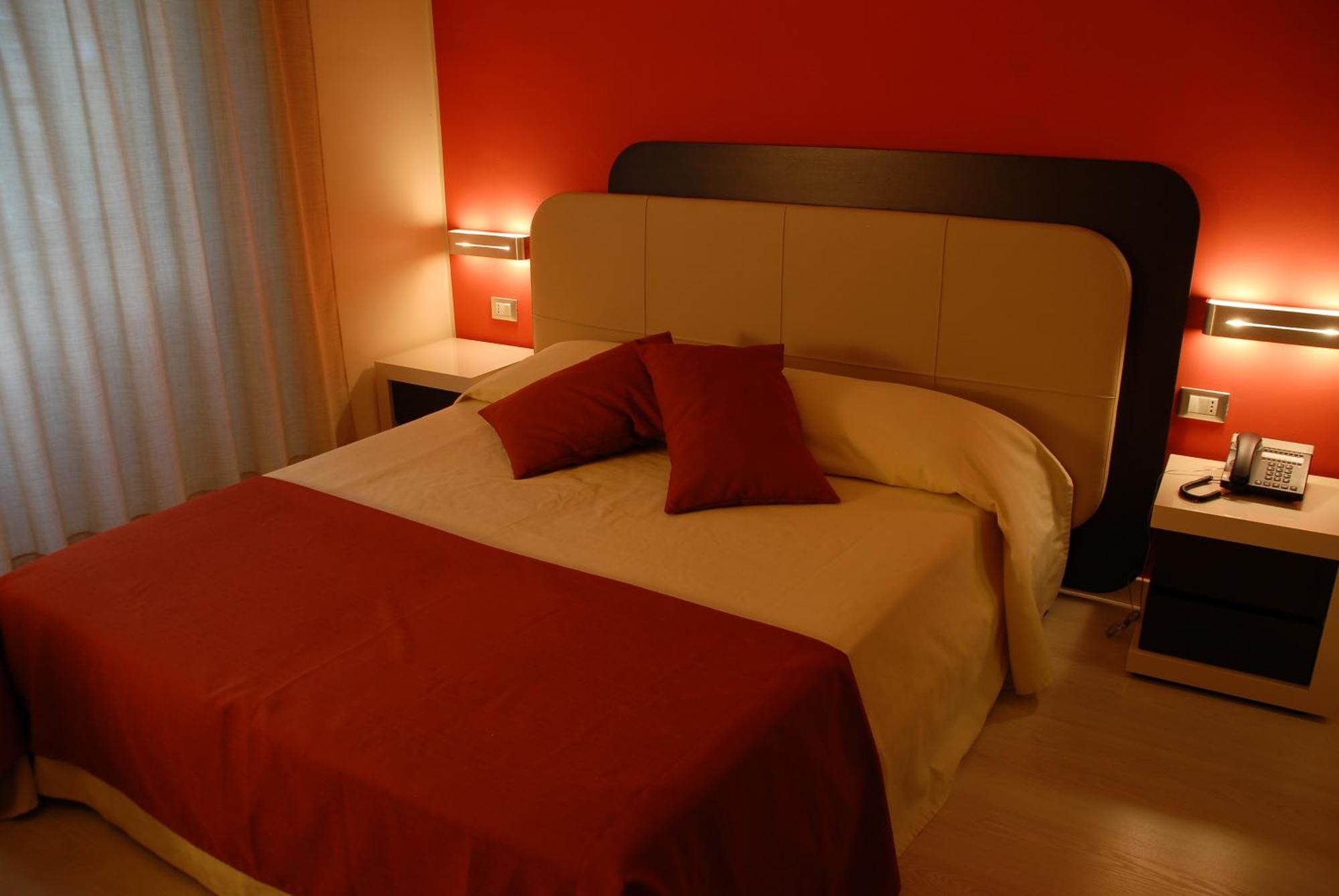 Palazzo Sciacca Bed & Breakfast Patti Bilik gambar